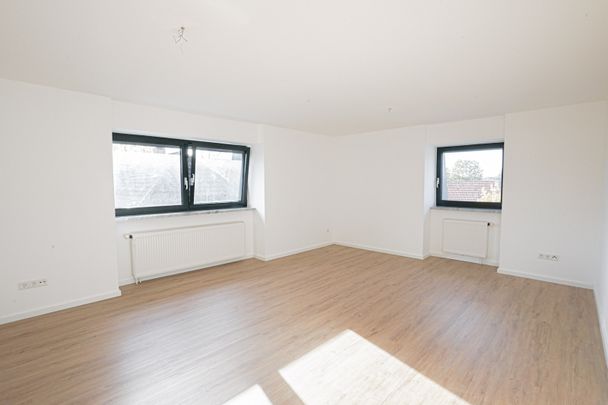 Edewecht - Hauptstraße: frisch renovierte 3-Zi. Whg., Terminvereinbarung per Tel ... - Photo 1