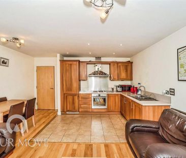 2 bedroom flat to rent - Photo 4