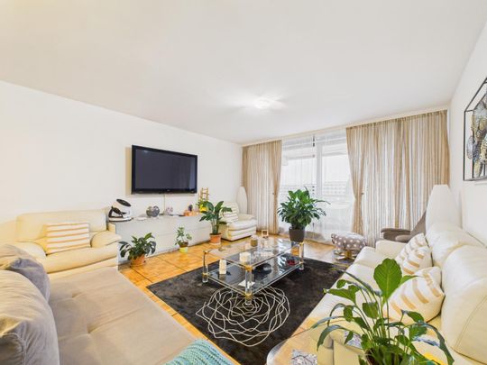 5.5 Zimmer, 165 m², 7. Stock - Photo 1
