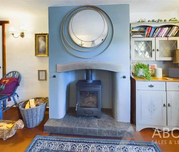 4 bedroom cottage to rent - Photo 1