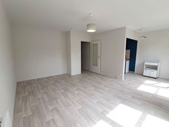 Location Appartement 1 pièce 34m² - Photo 1