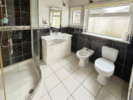 Marine Park, Paignton, Devon, TQ3 - Photo 1