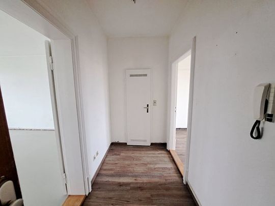 Große 2-Zimmer-Wohnung über den Dächern von Bremerhaven-Lehe! - Foto 1