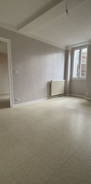 Location Appartement 2 pièces 33m² ORTHEZ 64300 - Photo 1