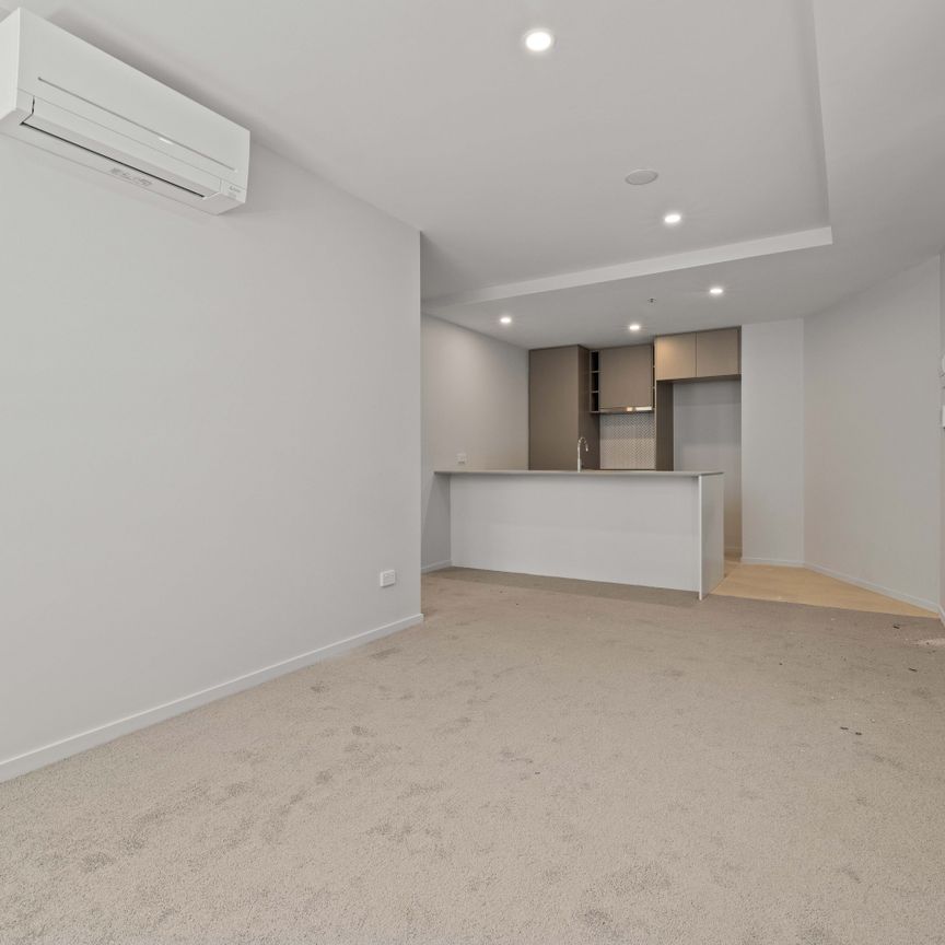 Chic 1 bedroom apartment - Black Diamond Development in Greenway - Photo 1