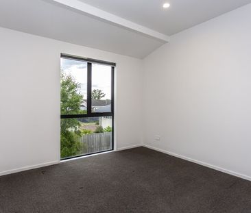 Lovely two bedroom townhouse – periodic tenancy. - Photo 6