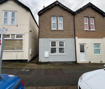 1 bedroom maisonette to rent - Photo 2