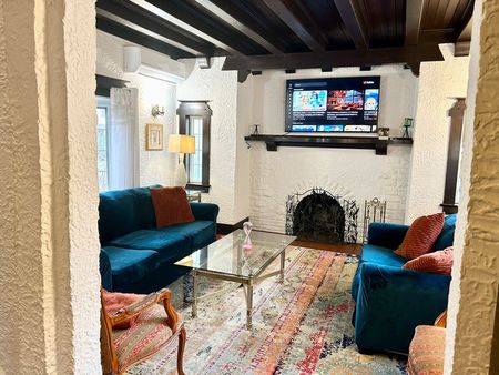 Briar Hill Avenue - Photo 3