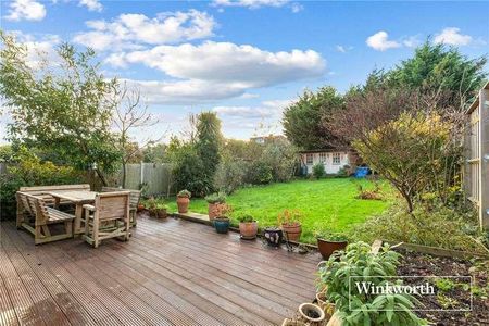 Friars Avenue, Whetstone, London, N20 - Photo 3