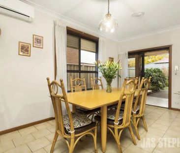 “FAMILY HOME IN THE HEART OF FOOTSCRAY” - Photo 1
