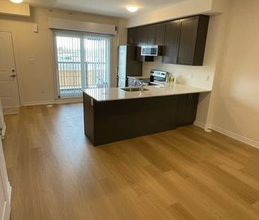 For Lease - 480 Beresford Path Unit# 14, Oshawa, Ontario - Photo 2