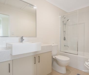 AVAILABLE SOON Spacious 2-beds Townhouse for Rent - Photo 6