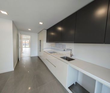 Luxury Apartment for rent in Parede, Cascais, Lisbon - Photo 5