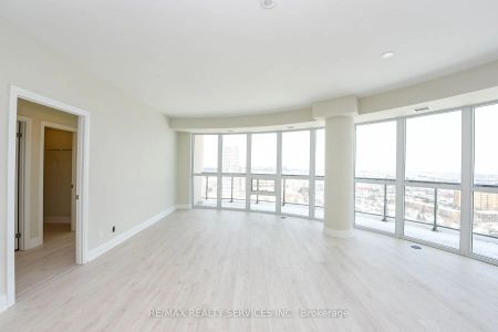 15 Lynch Street #2103 - Photo 3
