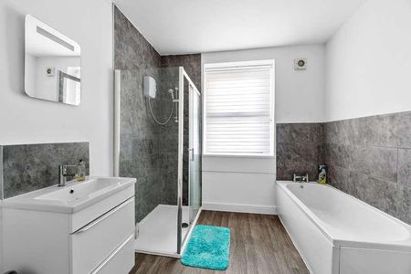 Fellowes Place, Stoke, Plymouth, PL1 - Photo 5