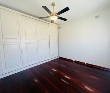 Only a 6 Month Lease on Offer! - Photo 1