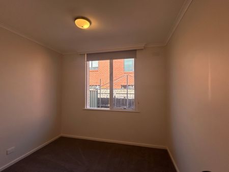 3/2 Howson Street, Brunswick West VIC 3055 - Photo 5