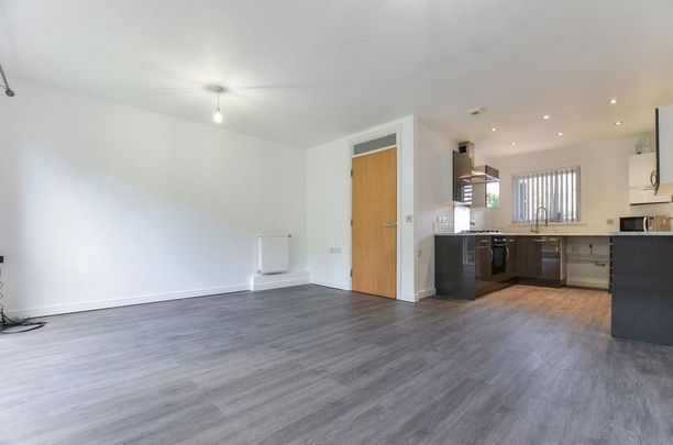 3 bedroom terraced house to rent - Photo 1