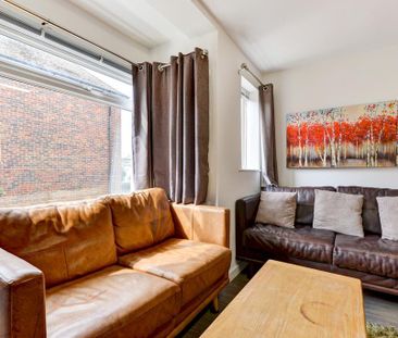 5 bedroom house to rent - Photo 1