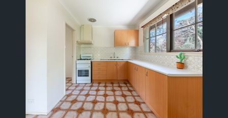 Charming 2-Bedroom Unit in Prime Box Hill North Location - Photo 3