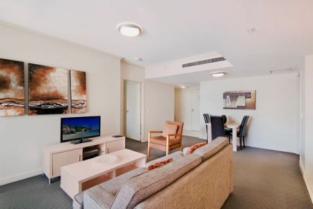 2Bedrooms, 2Bathrooms - Photo 3