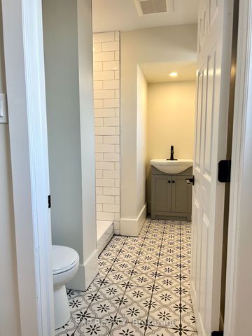 For Lease - 316 Front Street Unit# 2, Belleville, Ontario - Photo 5