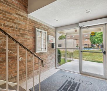 Colonial Court - 2 Bedroom - Photo 1