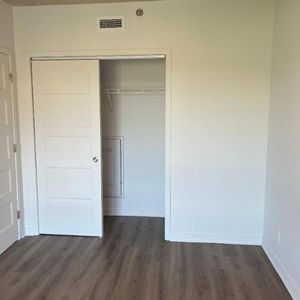 2 CH - 1 SDB - Terrebonne - $2,055 /mo - Photo 2