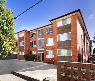 Ground Floor Apartment - Photo 6