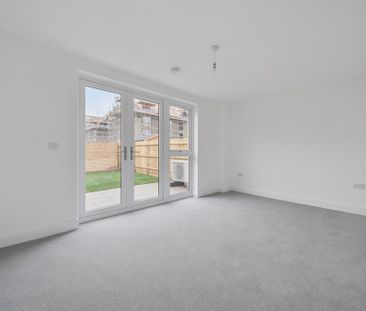 3 bedroom semi-detached house to rent - Photo 6