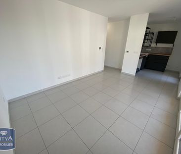 Location Appartement 2 pièces SOLLIES PONT 83210 - Photo 1