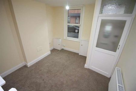 Pennyfarthing Street, Salisbury, SP1 - Photo 4