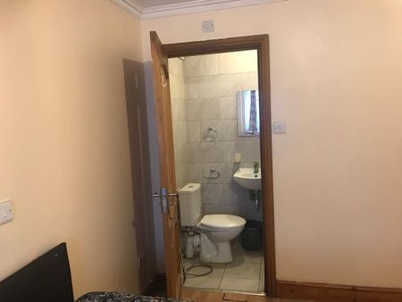 Studio to rent - Photo 5