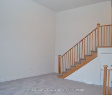 Detached Home For Lease | X8083042 - Photo 1