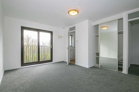 4 bedroom detached house to rent - Photo 5