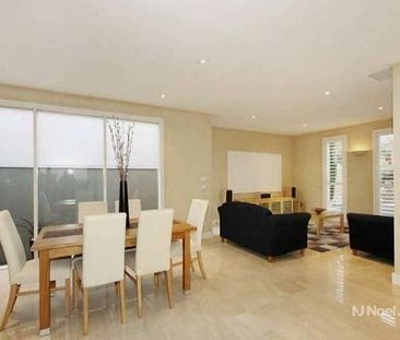 12 Rangeview Terrace, BULLEEN - Photo 1