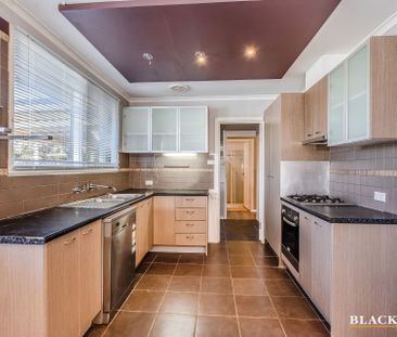 9 Lutwyche Street, Higgins ACT 2615 - House For Rent | Domain - Photo 6