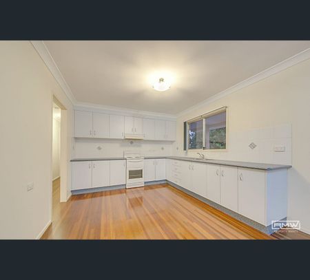 13 Suthers Avenue, Berserker, Qld 4701 - Photo 4
