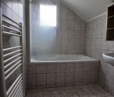 Appartement T1 près de NEUVILLE SUR OISE à louer - Photo 4