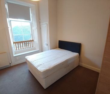 3 bedroom apartment to rent - Photo 6