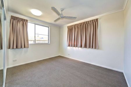 ***APPLICATION APPROVED*** TIDY & MODERN BRICK UNIT - Photo 2