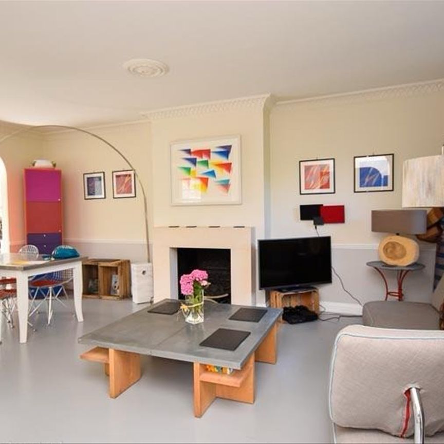 Church Road, Wimbledon Village, SW19, London - Photo 1