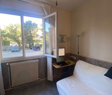 Location Appartement 1 pièce 15m² LYON 7ème - Photo 1