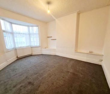 Richmond Avenue, Prestwich, M25 - Photo 2