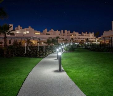 3 room luxury penthouse for rent in Estepona, Spain - Photo 5