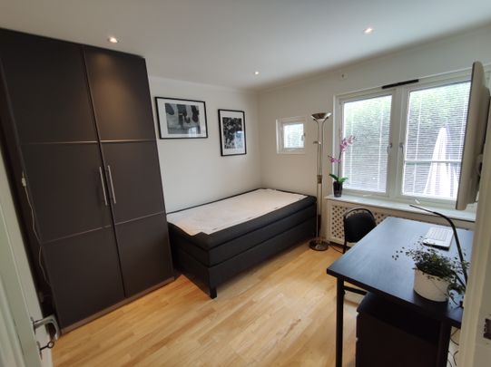 Själlandsgatan, Kista - Foto 1