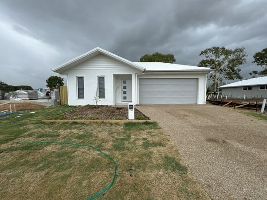 Brand New 4-Bedroom Family Home in Condon - Photo 1