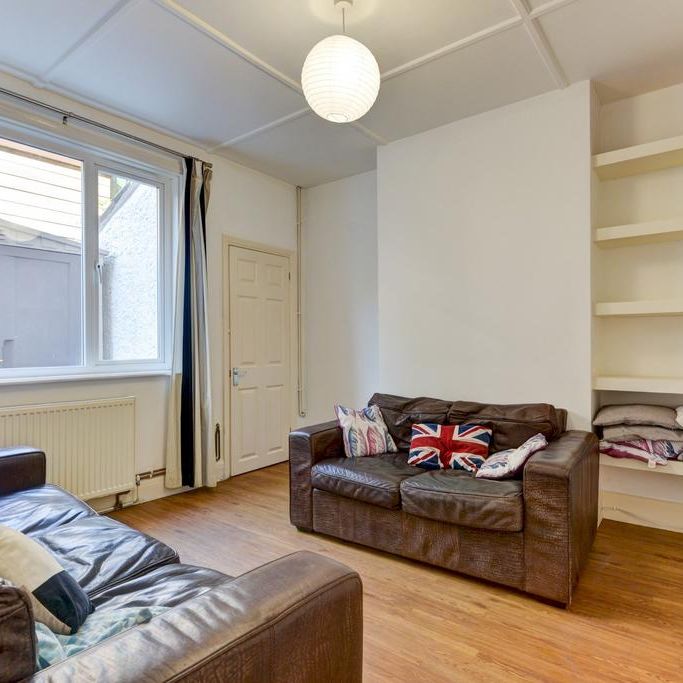 6 bedroom house to rent - Photo 1