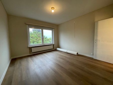 ZOTTEGEM - Gerenoveerd appartement vlakbij het station. - Foto 5