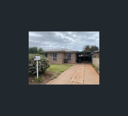 16 Hobbs Street, Whyalla Norrie, SA 5608 - Photo 4
